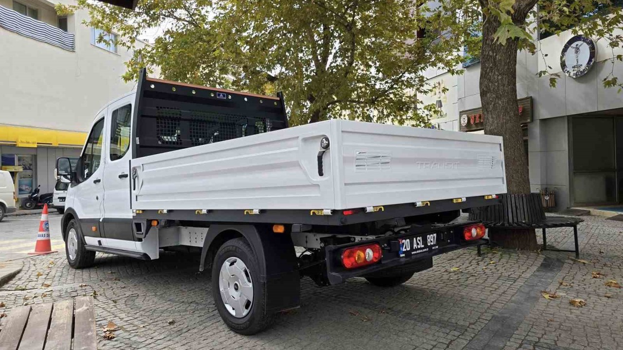 Tavas Belediyesi filosuna bir araç daha ekledi
