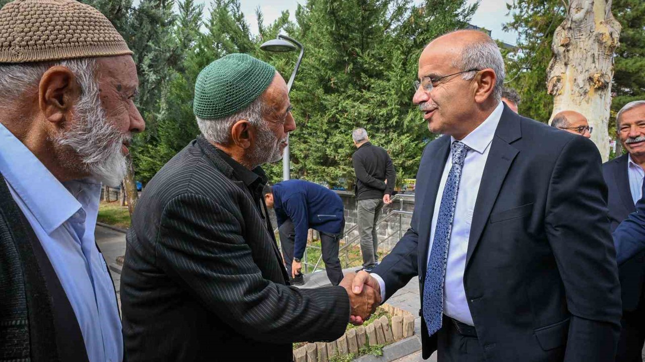 Başkan Er’den yaşlılara Şanlıurfa seyahati sözü
