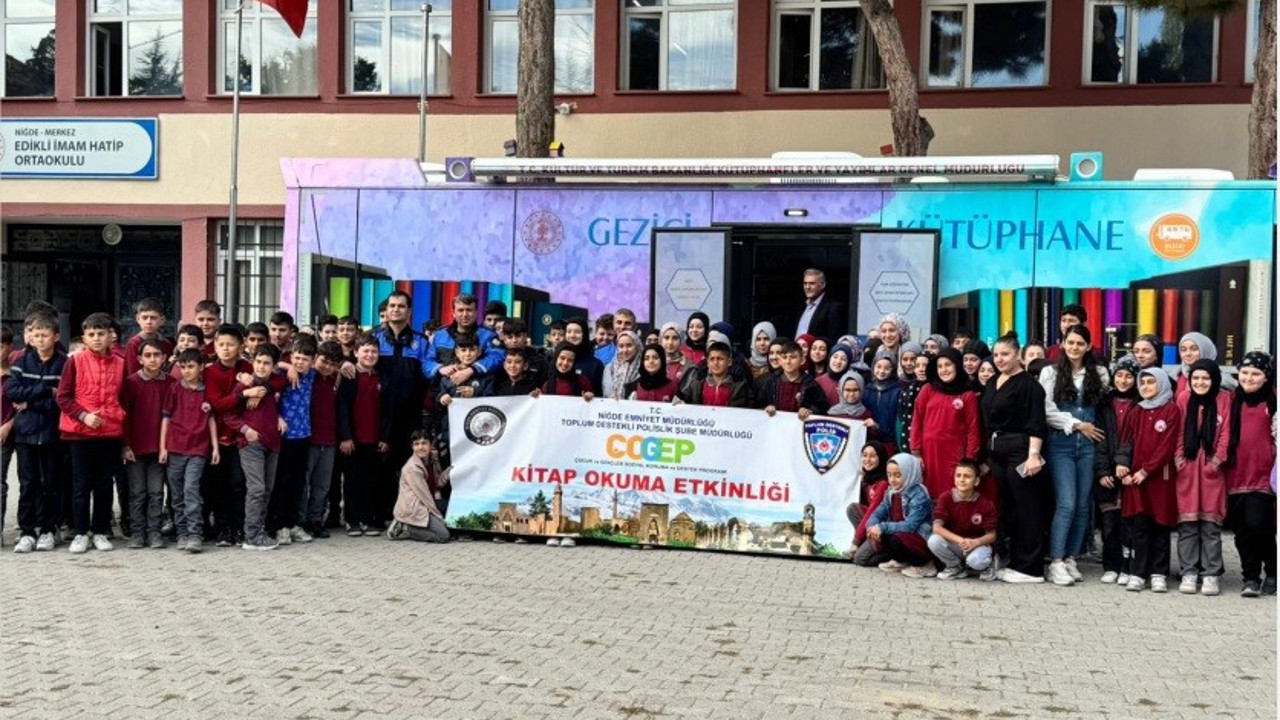Niğde Emniyeti’nden öğrencilere kitap okuma etkinliği

