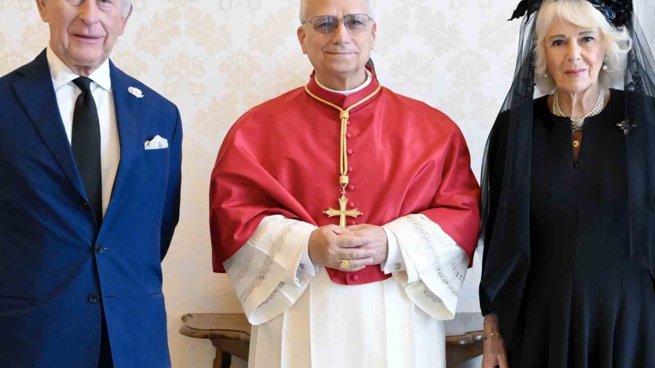İngiltere Kralı ile Papa 491 yıl sonra ilk kez birlikte dua etti
