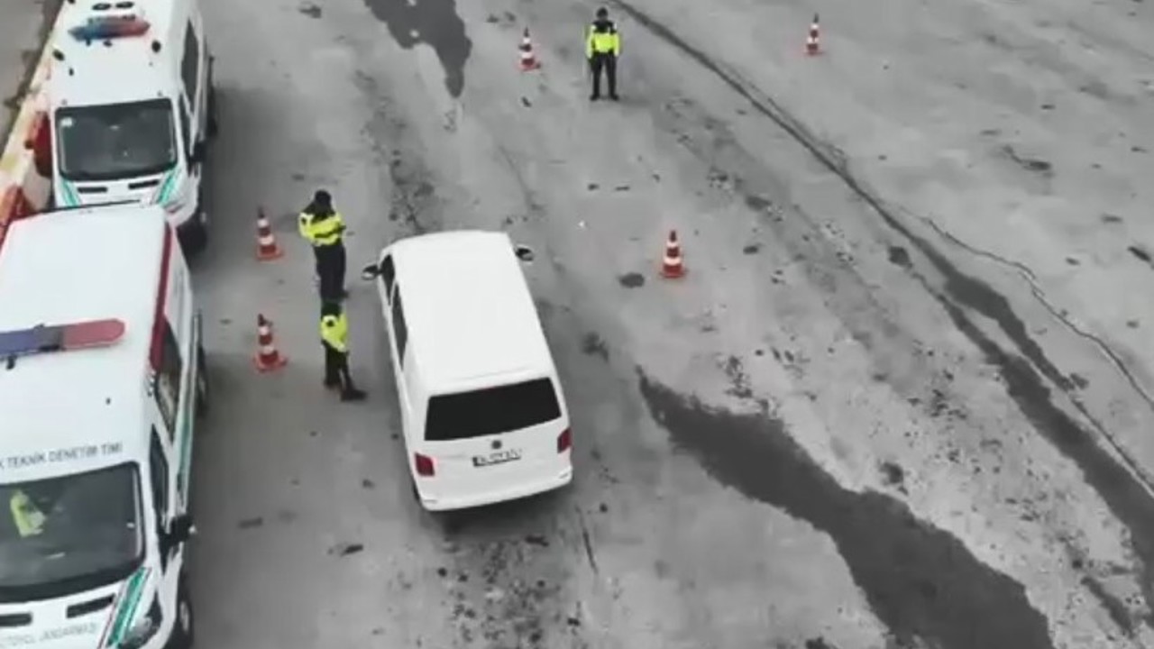 Jandarma düzensiz göçle mücadeleye devam ediyor
