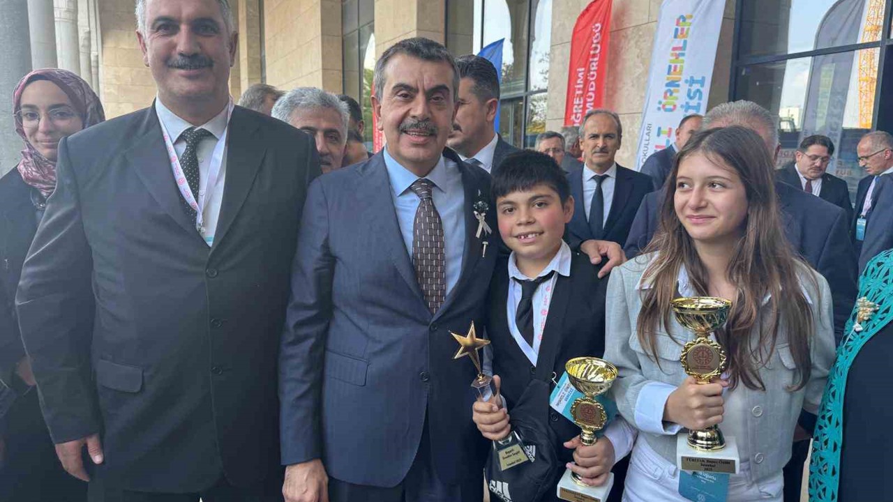 Muş Mevlana İmam Hatip Ortaokulundan Türkiye birinciliği
