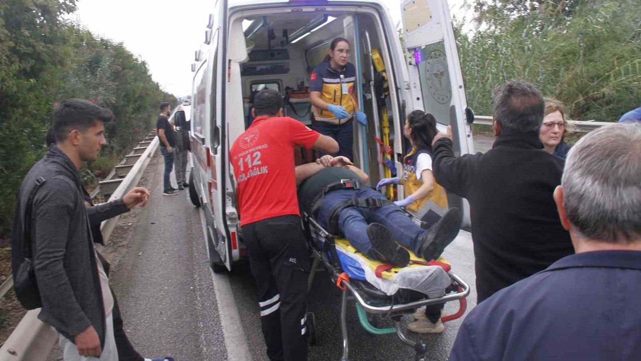 Antalya’da 4 araçlı zincirleme kaza: 2 Alman turist yaralandı
