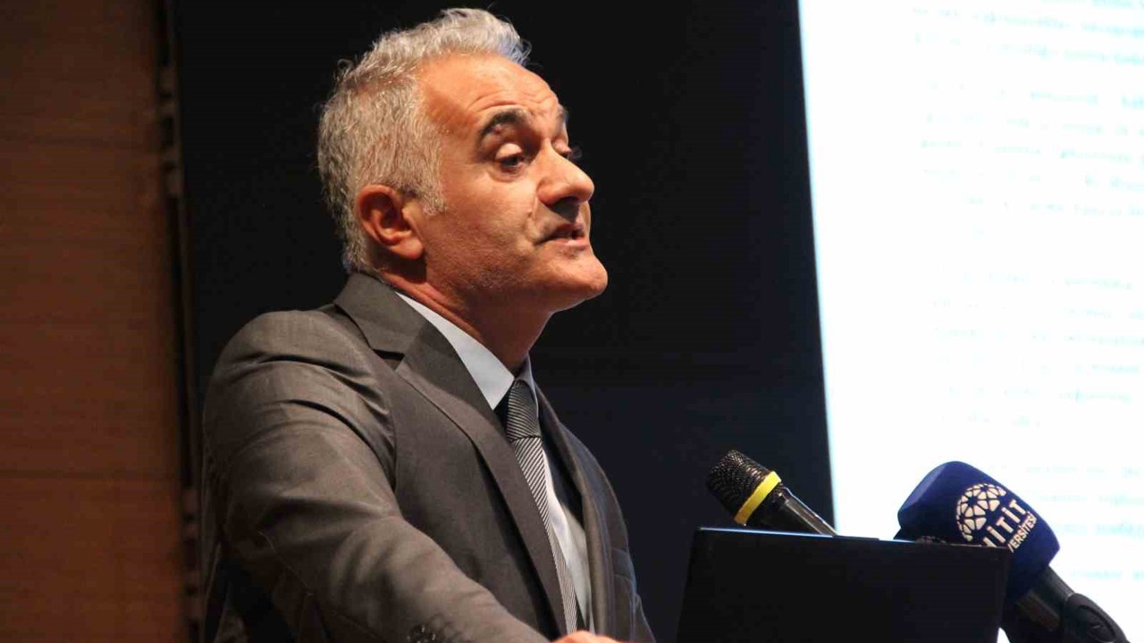 Hitit Üniversitesi’nde Osmanlı’nın idari tarihine ışık tutuldu
