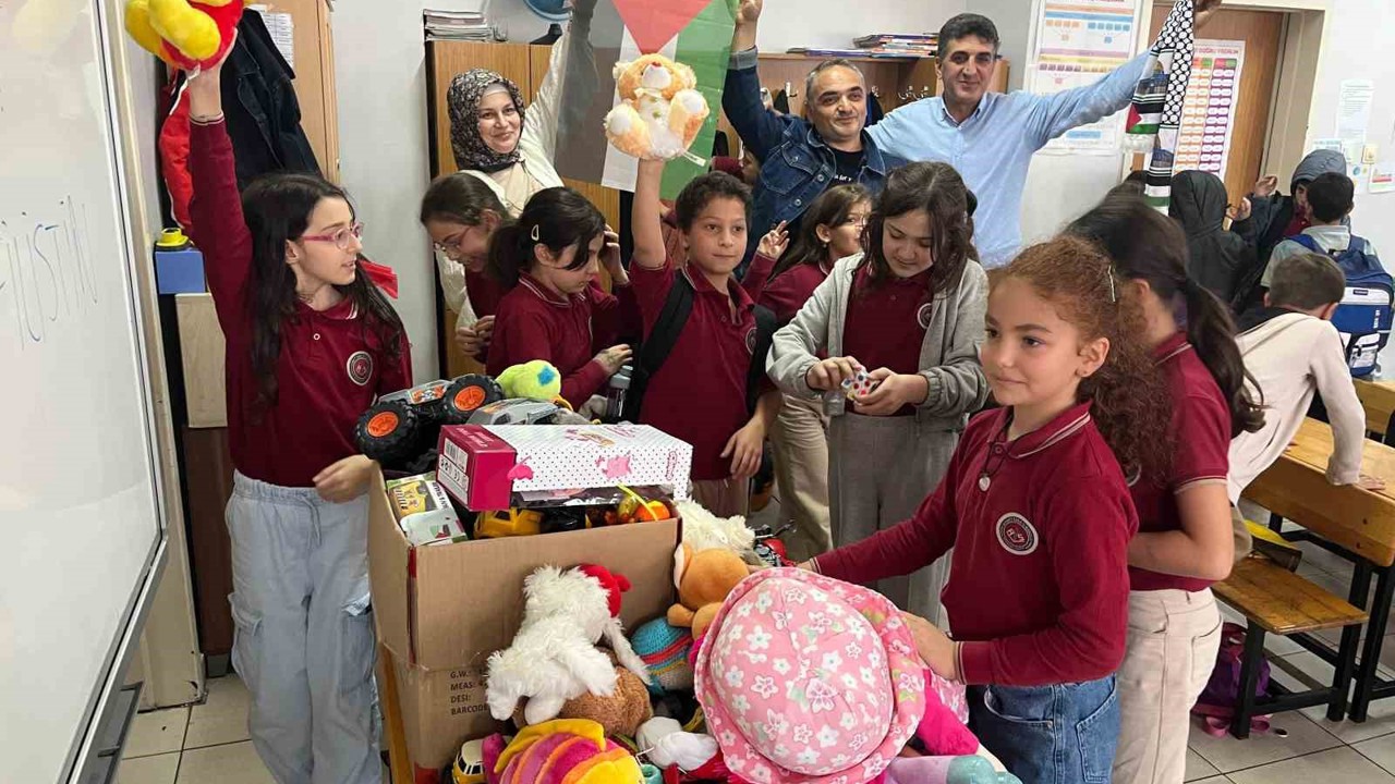 Filistin’deki kardeşlerini unutmadılar
