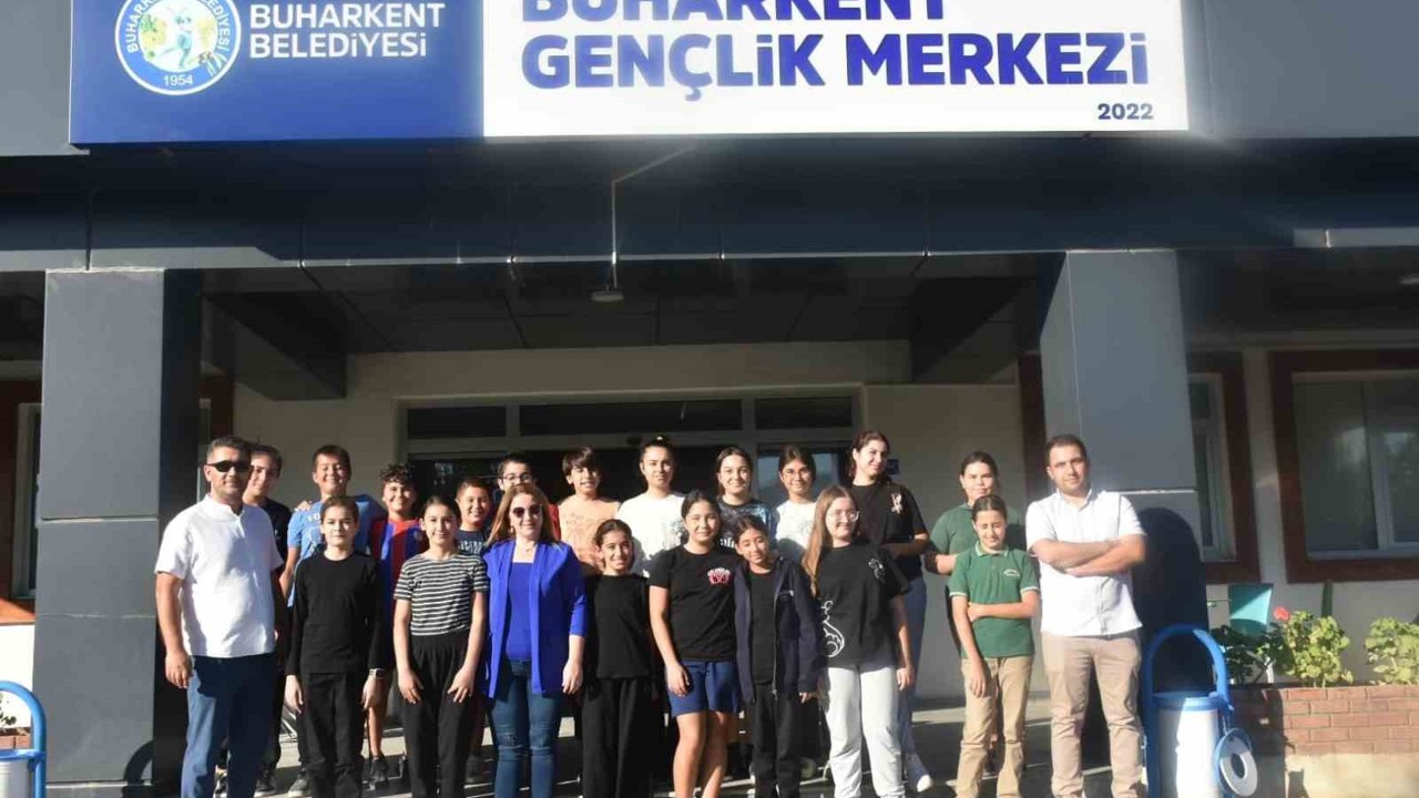 Buharkent’in enerjisi Gençlik Merkezi’nde yükseliyor
