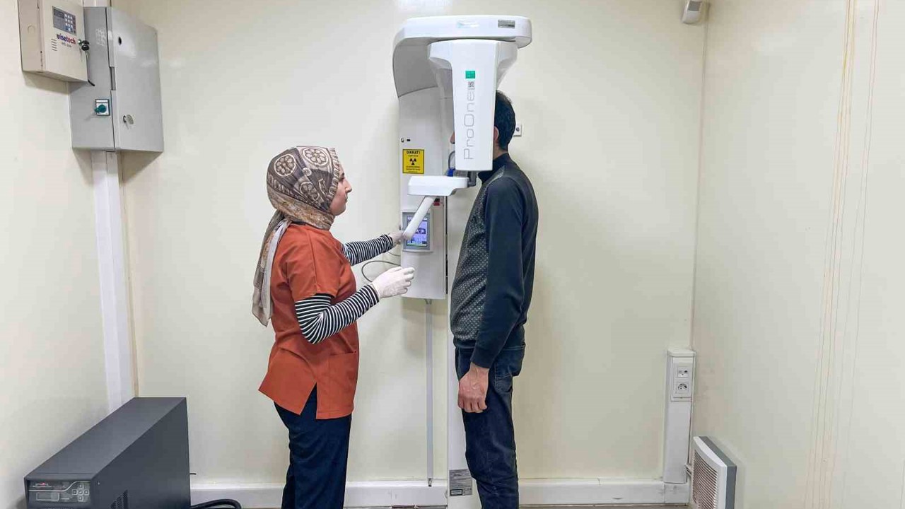 Sarıgöllüler artık diş röntgeni için ilçe dışına gitmeyecek
