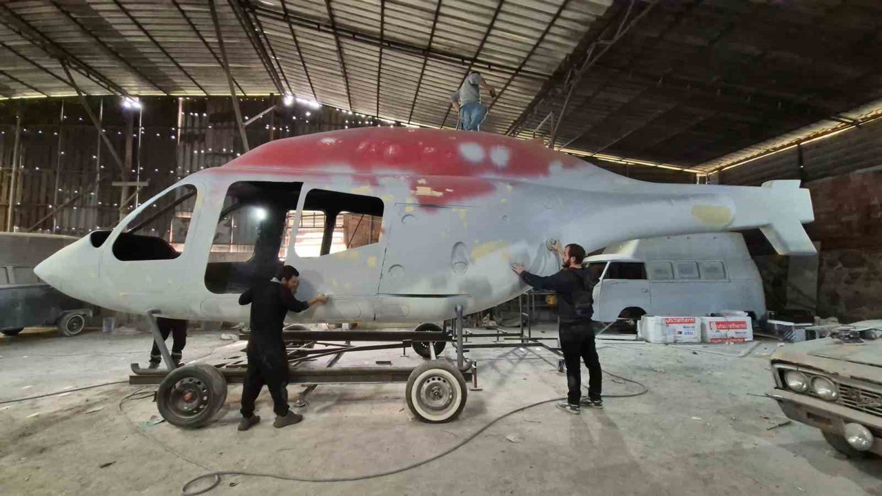 Otomobiller ve dev kasklarla başladı, şimdi fiberglas helikopter üretmeyi hedefliyor
