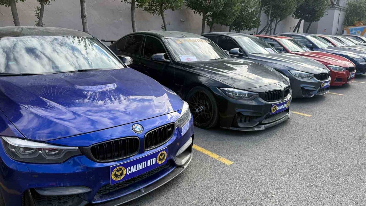 Lüks araçların şasi ve motor numaralarını değiştirip 300 milyon liralık vurgun yapan çete çökertildi
