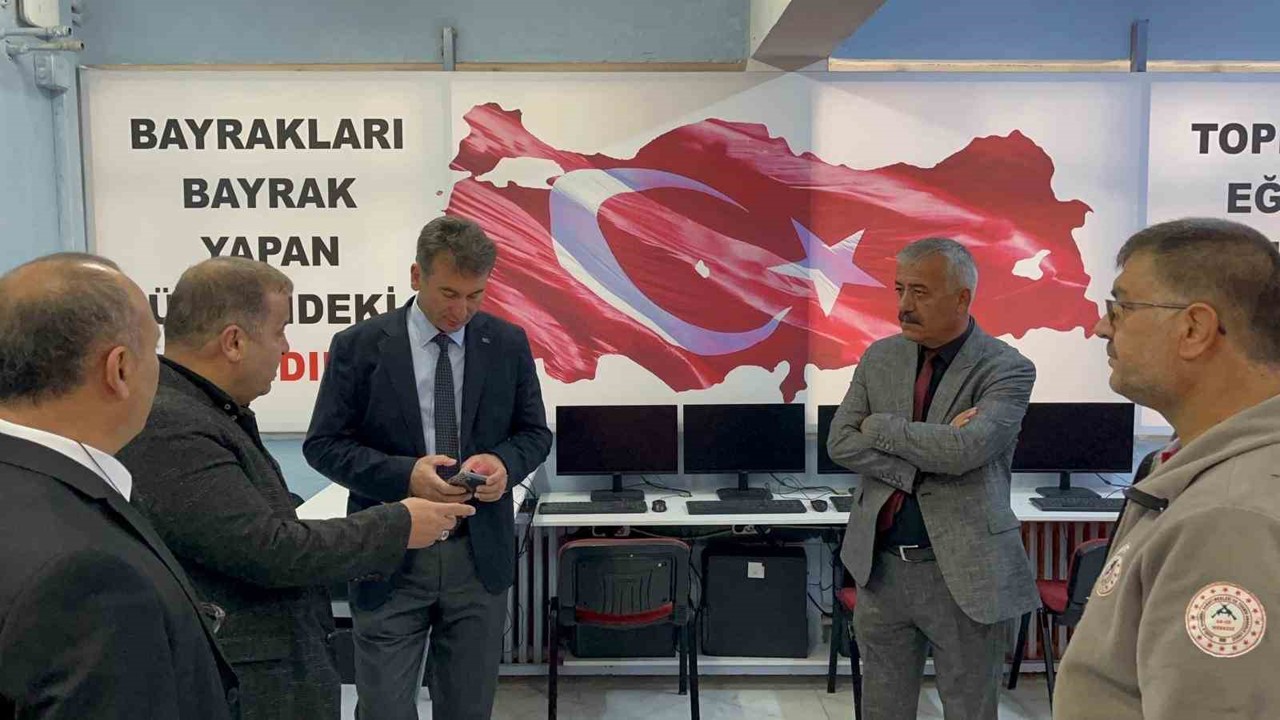 Beyşehir’de sanayiye ara elaman yetiştiren liseye yeni atölye ve laboratuvar
