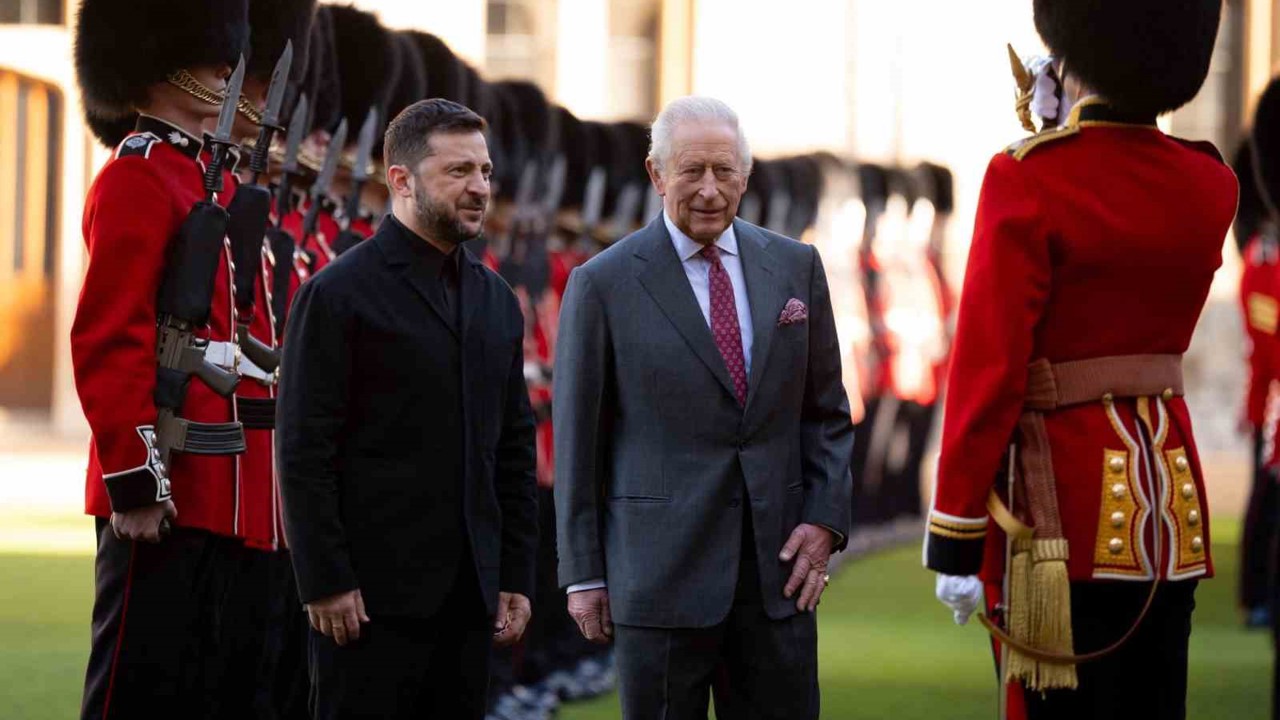 Zelenskiy, İngiltere’de Kral Charles tarafından resmi törenle karşılandı
