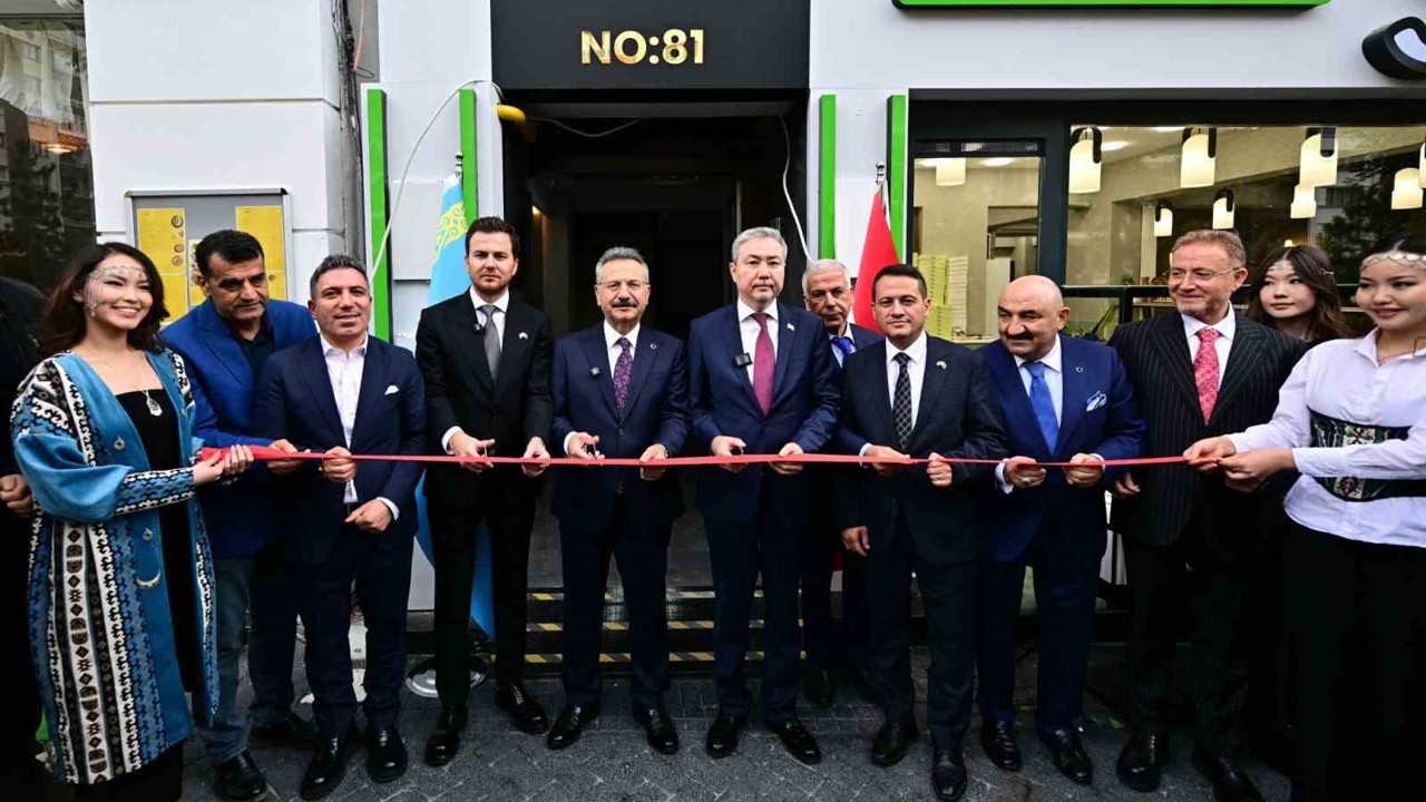 Vali Hüseyin Aksoy, Kazakistan Fahri Konsolosluğu’nun açılış programına katıldı
