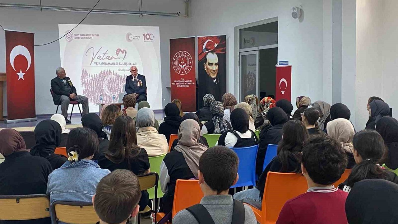 Gümüşhane’de Kıbrıs Gazileri öğrencilerle bir araya geldi
