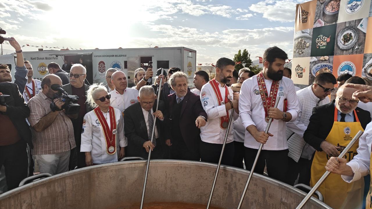 3. Kayseri Gastronomi Günleri’nde 1 ton ‘pastırmalı kuru fasulye’
