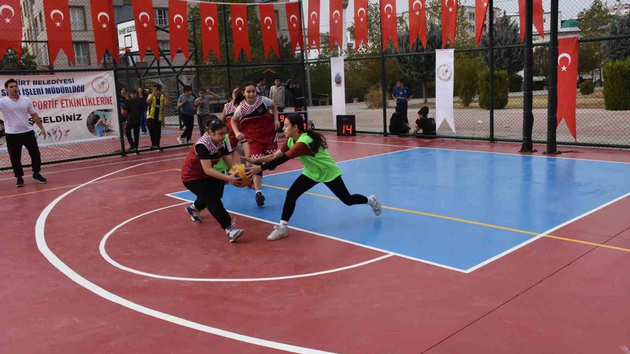Siirt’te 3X3 Sokak Basketbol Turnuvası başladı
