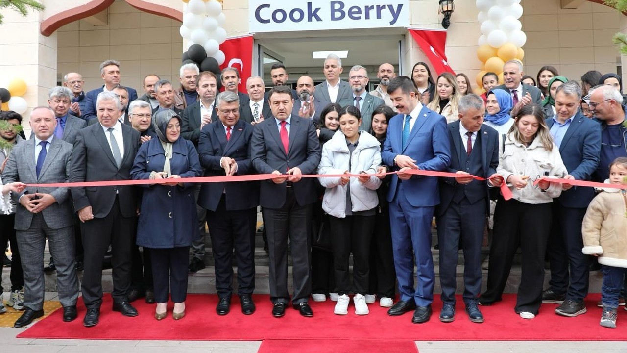DPÜ Yerleşkesi’nde yeni kafe hizmete açıldı
