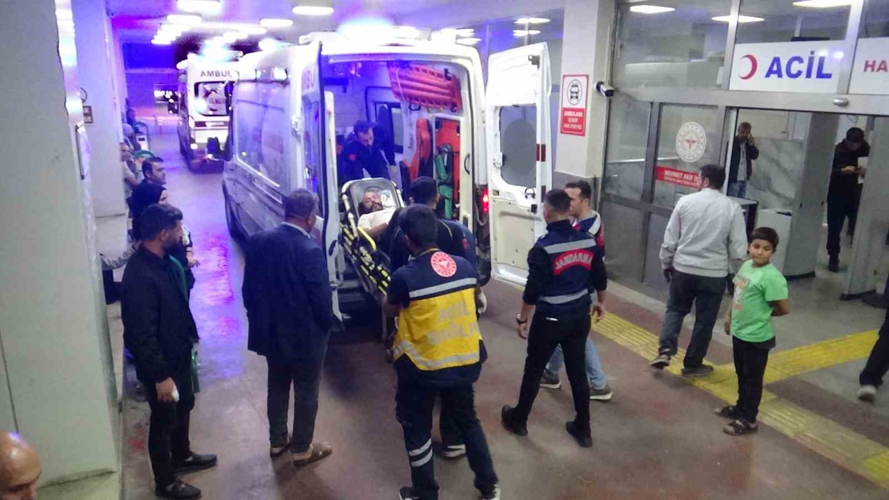 Şanlıurfa cezaevinde 18 hükümlü gıda zehirlenmesi şüphesiyle hastanelik oldu
