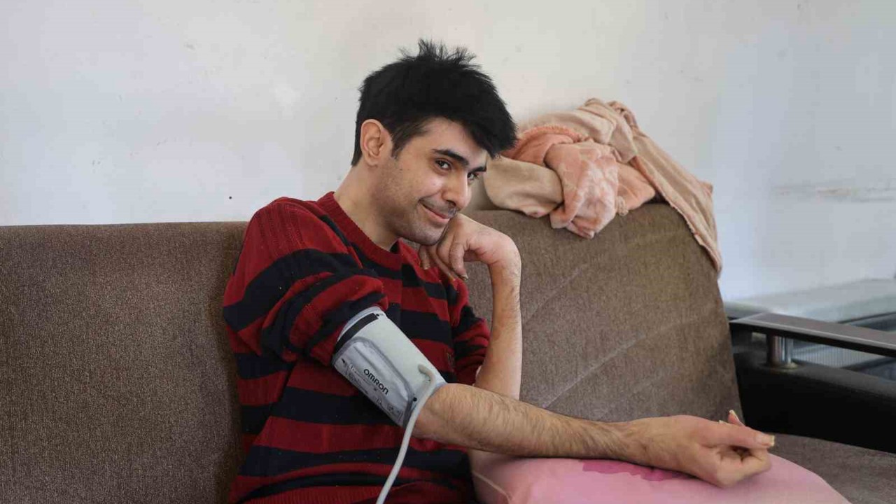 3 yıl sonra duş alıp, tıraş olan Barış’ın anksiyete ve depresyon sorunu olduğu ortaya çıktı
