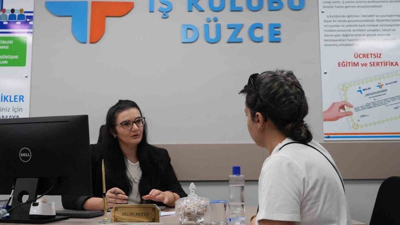 Düzce İş Kulübü, iş veren ile işçi arasında köprü oluyor
