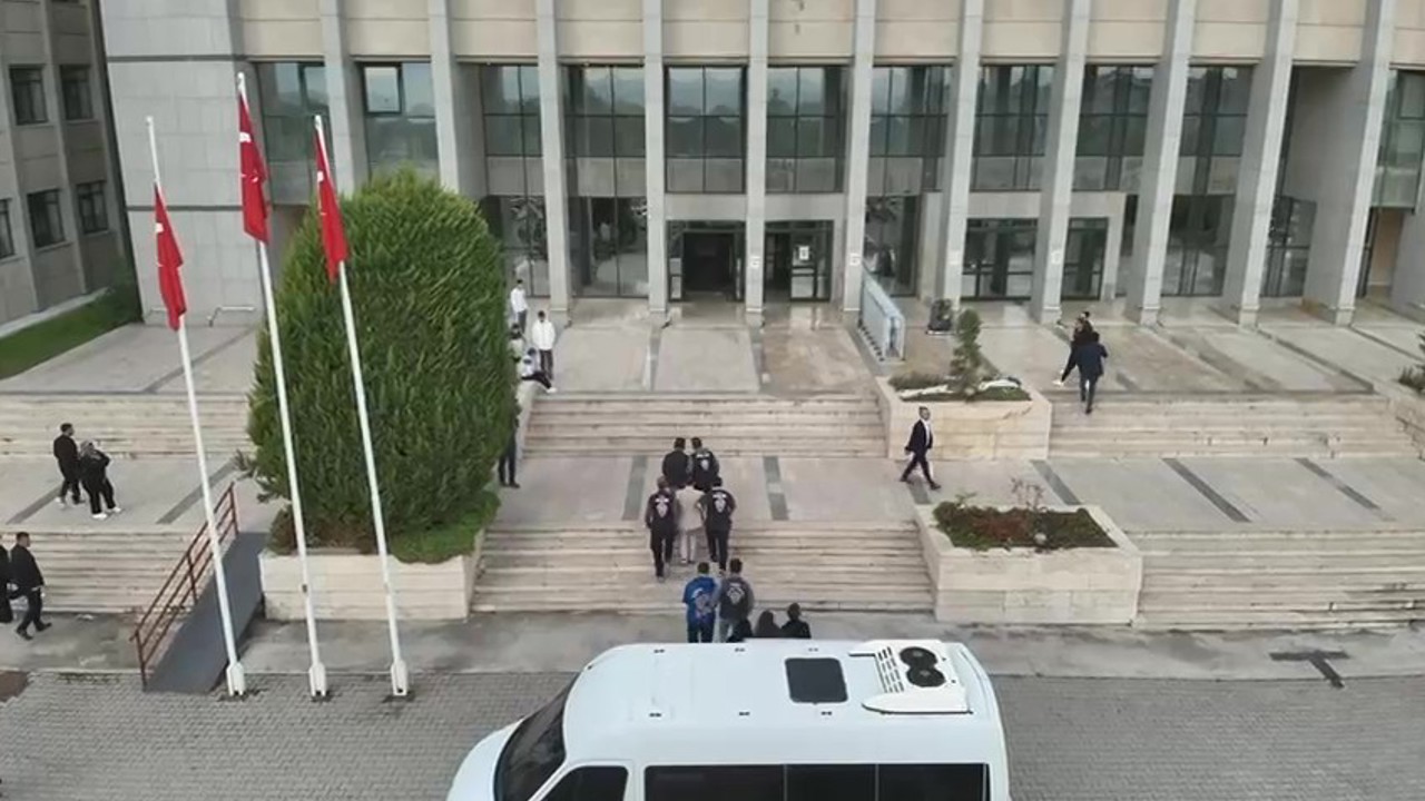 Denizli merkezli yasa dışı bahis operasyonunda 4 şüpheli tutuklandı
