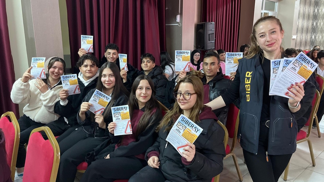 SİBERAY ekibi bilgilendirme faaliyetlerine devam ediyor
