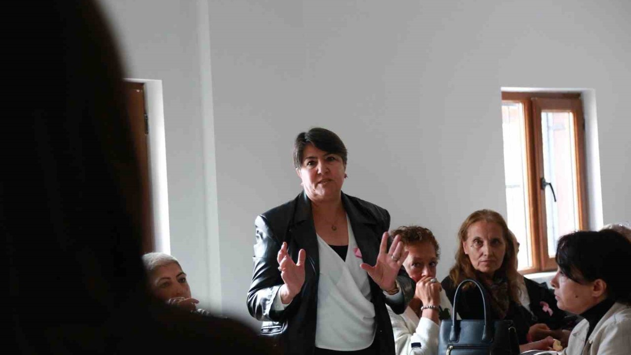 Keçiören Belediyesi’nden meme kanseri farkındalık eğitimi
