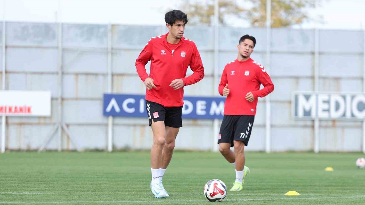 Sivasspor’da Osman Zeki Korkmaz idmana çıkmadı
