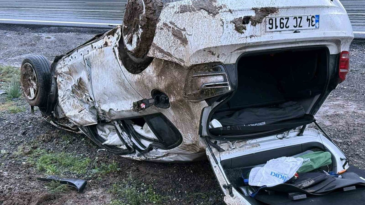 Anadolu Otoyolu’nda korkutan kaza, takla atan otomobil hurdaya döndü: 1 yaralı
