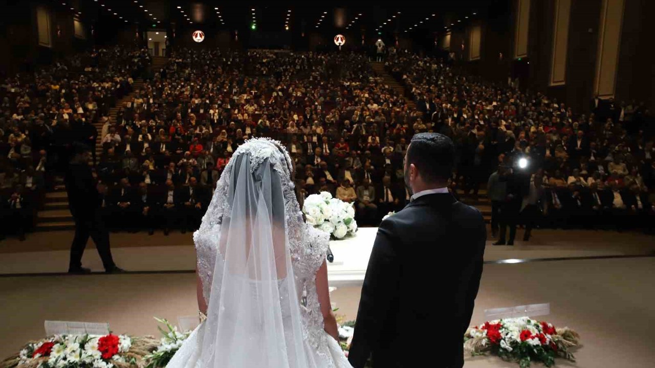 Siyaset, iş dünyası, spor ve bürokrasiyi buluşturan nikah
