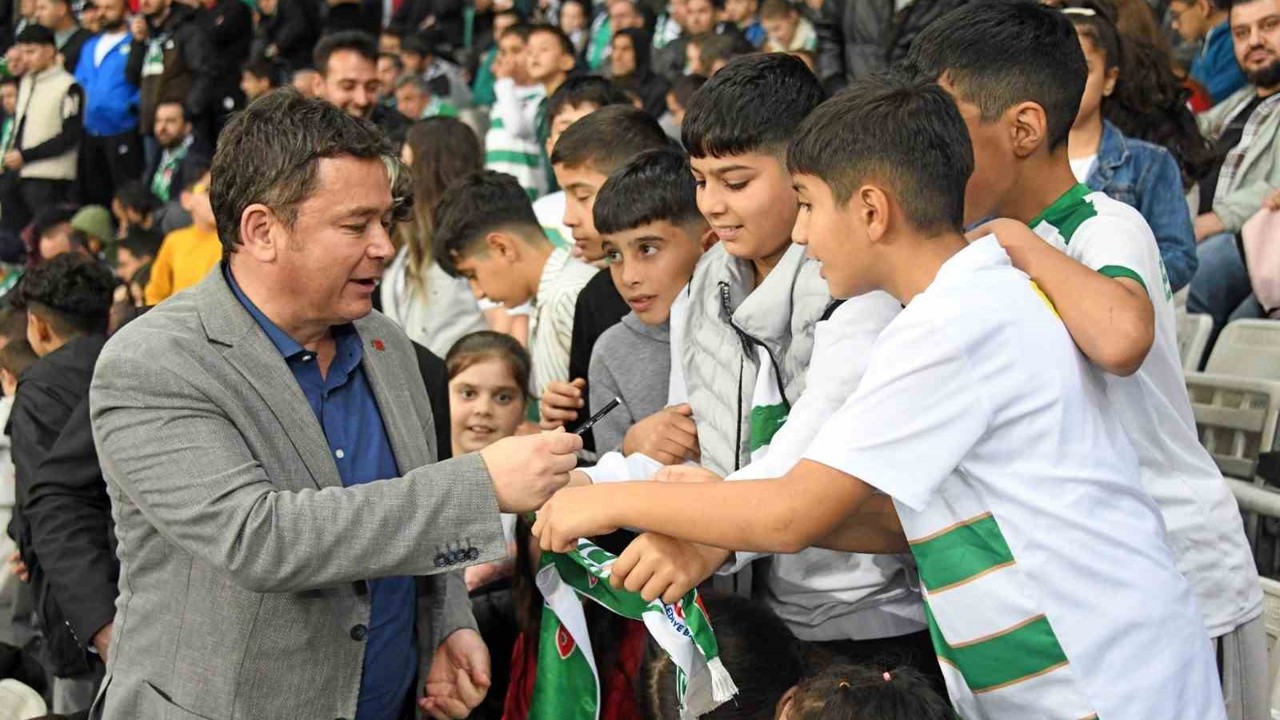 Osmangazi Belediyesi’nden şampiyonluk yolunda Bursaspor’a tam destek

