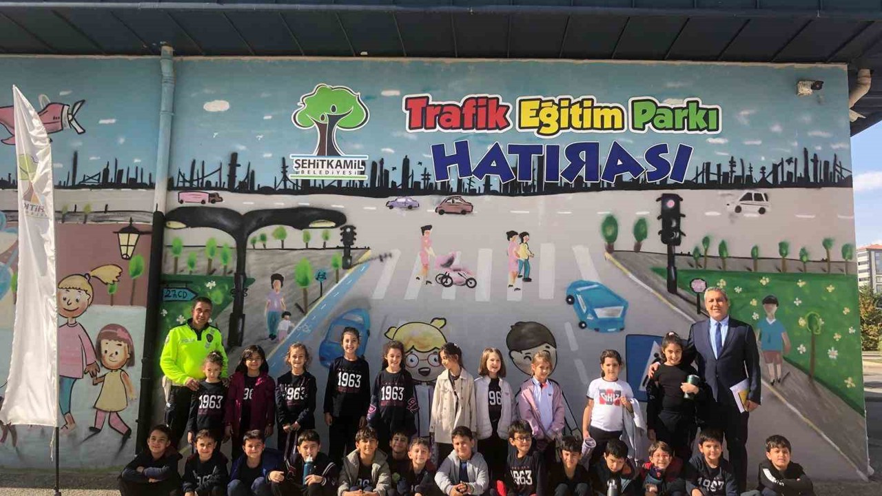 GKV’li minikler trafik kurallarını öğreniyor
