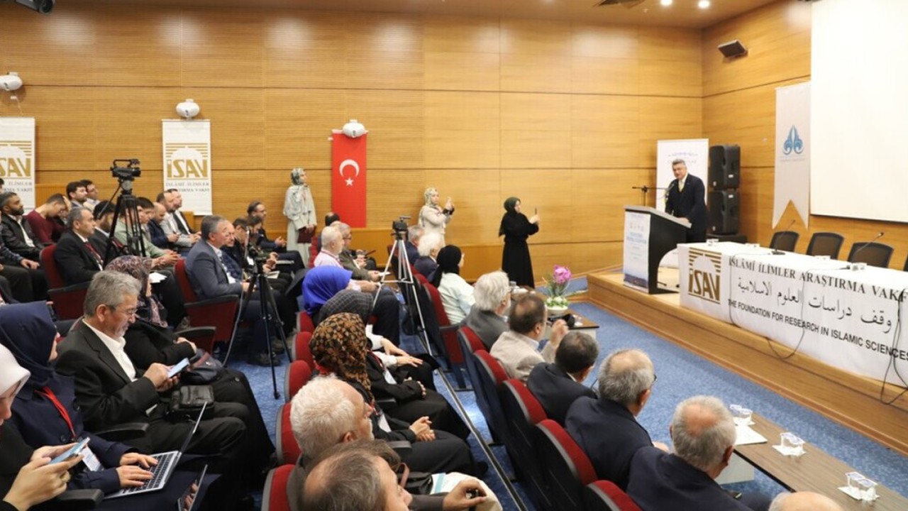 DPÜ’de "Postmodernizm, Toplumsal Değişim ve Din" başlıklı sempozyum
