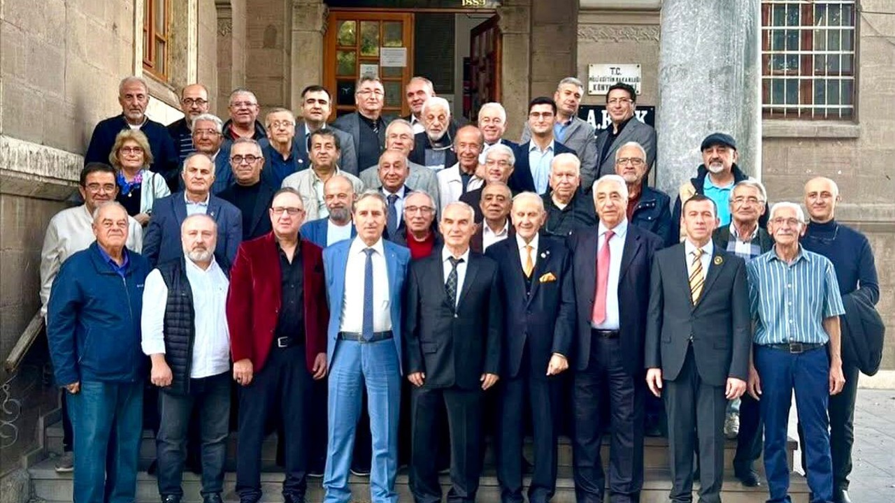 Konya Lisesi Mezunları ve Mensupları Derneği yeni başkanını seçti
