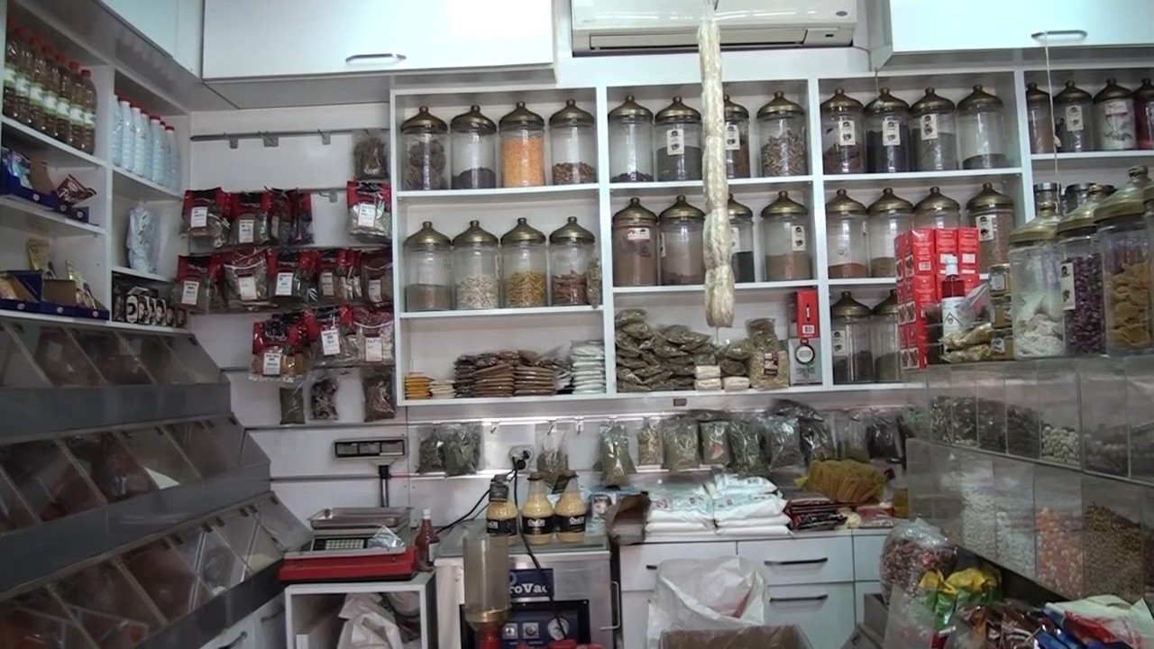 Kütahya’da aktarlara ilgi arttı
