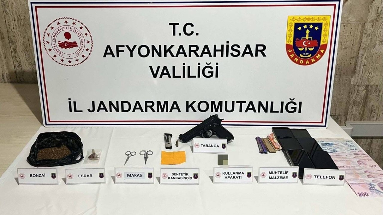 Uyuşturucu operasyonunda 4 kişi gözaltına alındı

