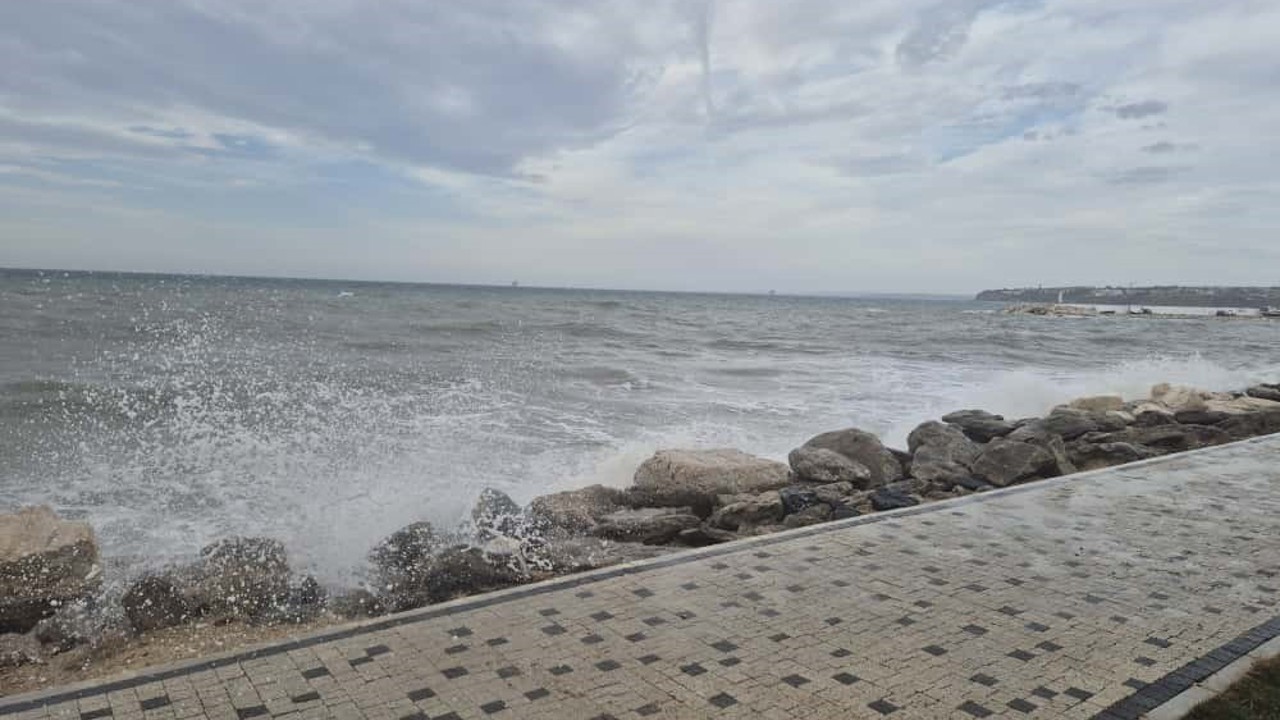 Silivri’de lodos alarmı
