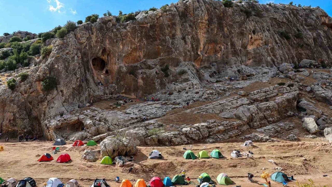 Gaziantep’te Köklüce Kanyonu Tırmanış Şenliği ile heyecan üst seviyeye çıktı
