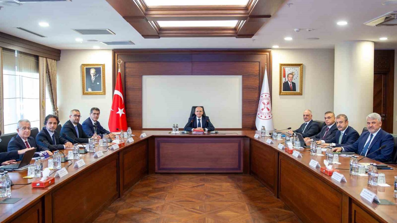 Finansal İstikrar Komitesi, Bakan Şimşek önderliğinde toplandı
