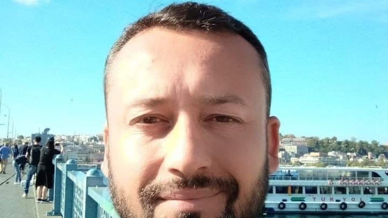 Çanakkale’de alkollü şahıs cadde ortasında husumetlisini bıçaklayarak öldürdü
