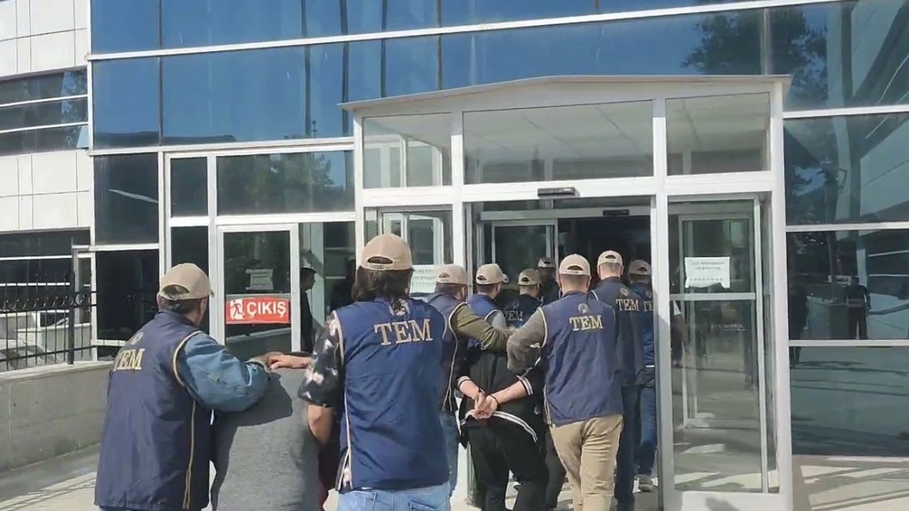 Adıyaman’da DEAŞ operasyonunda 5 kişi tutuklandı
