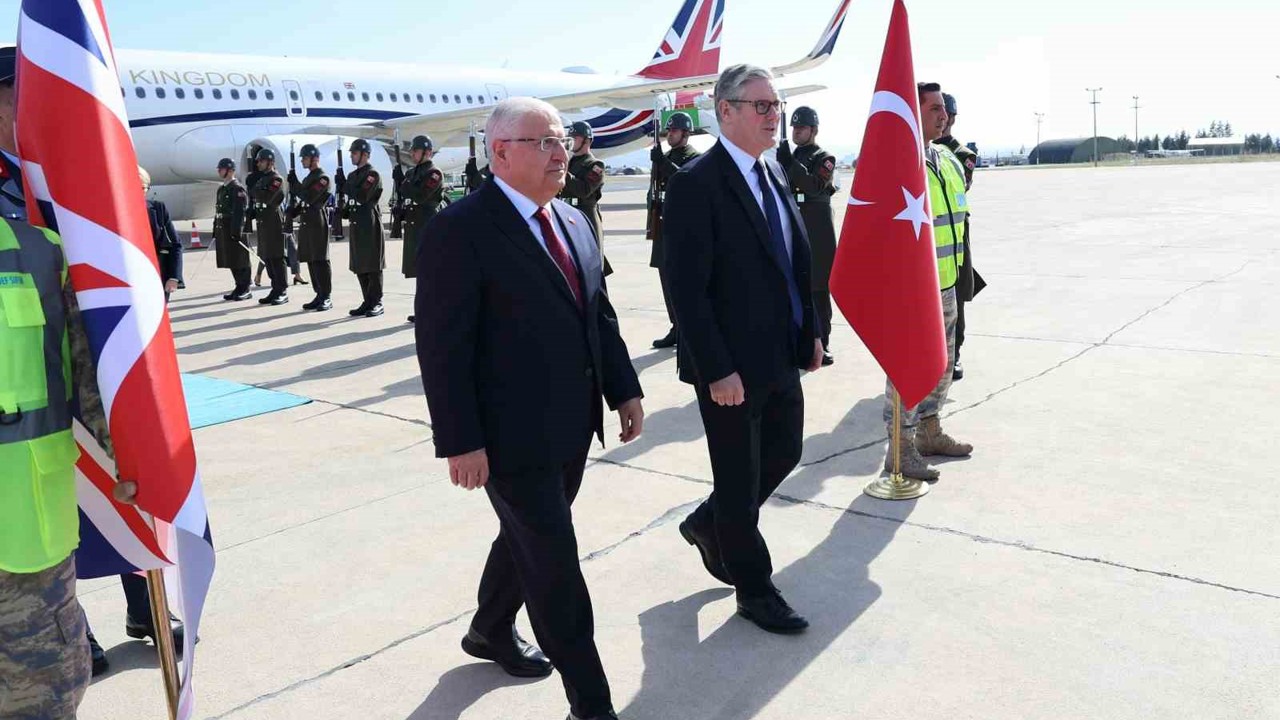Milli Savunma Bakanı Güler ve Birleşik Krallık Başbakanı Starmer TUSAŞ’ı ziyaret etti
