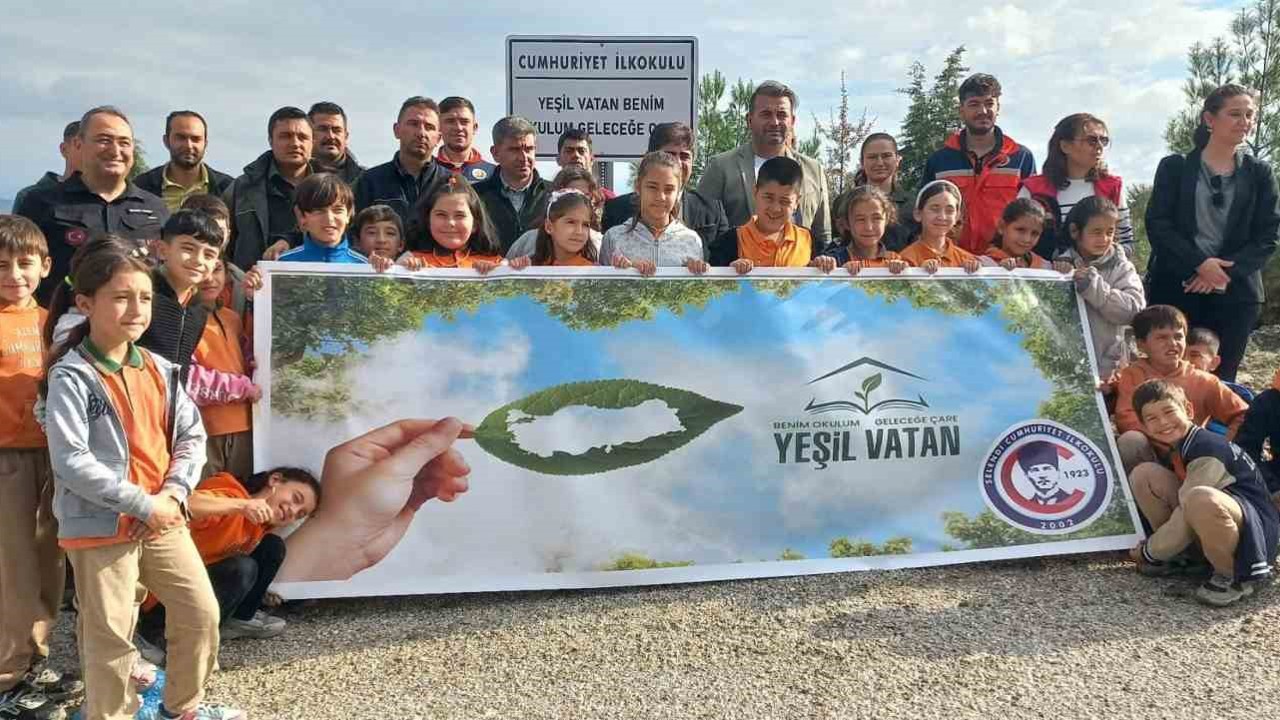 Cumhuriyet İlkokulu’ndan ’Yeşil vatan’ mesajı

