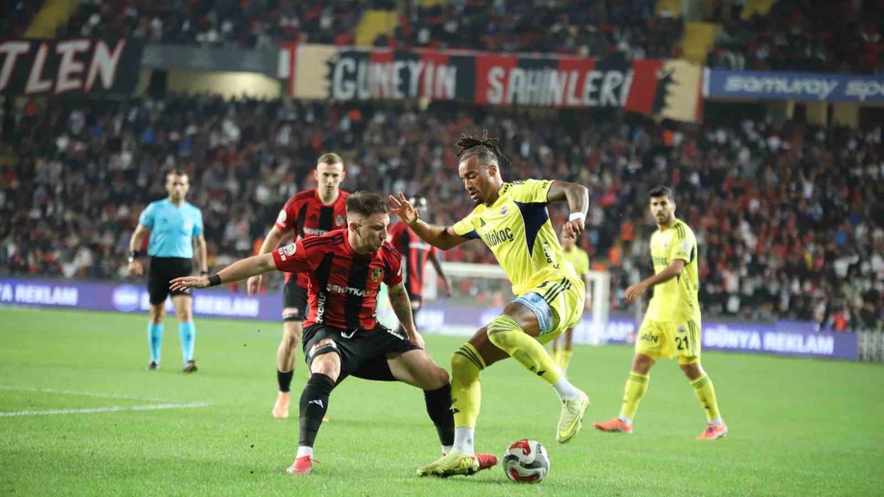 Trendyol Süper Lig: Gaziantep FK: 0 - Fenerbahçe: 4 (Maç Sonucu)
