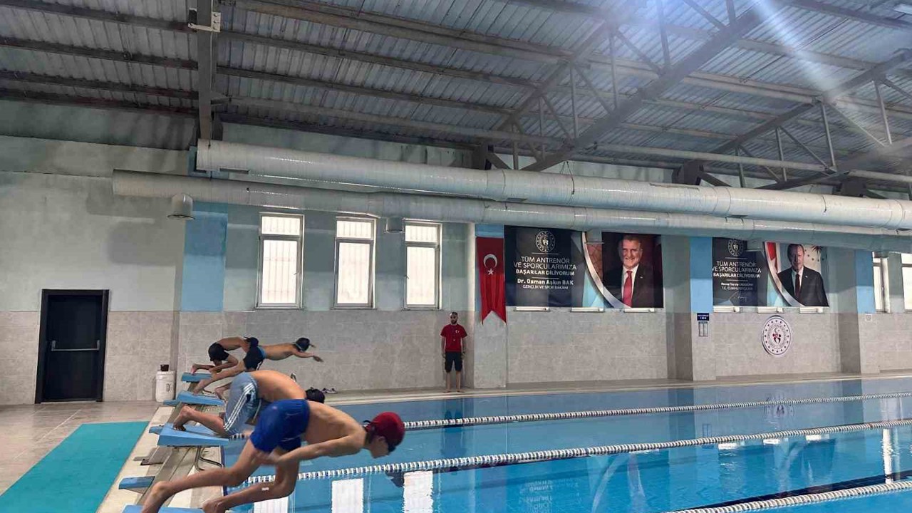 Ağrı’da Cumhuriyet’in 102. yılına özel spor şöleni
