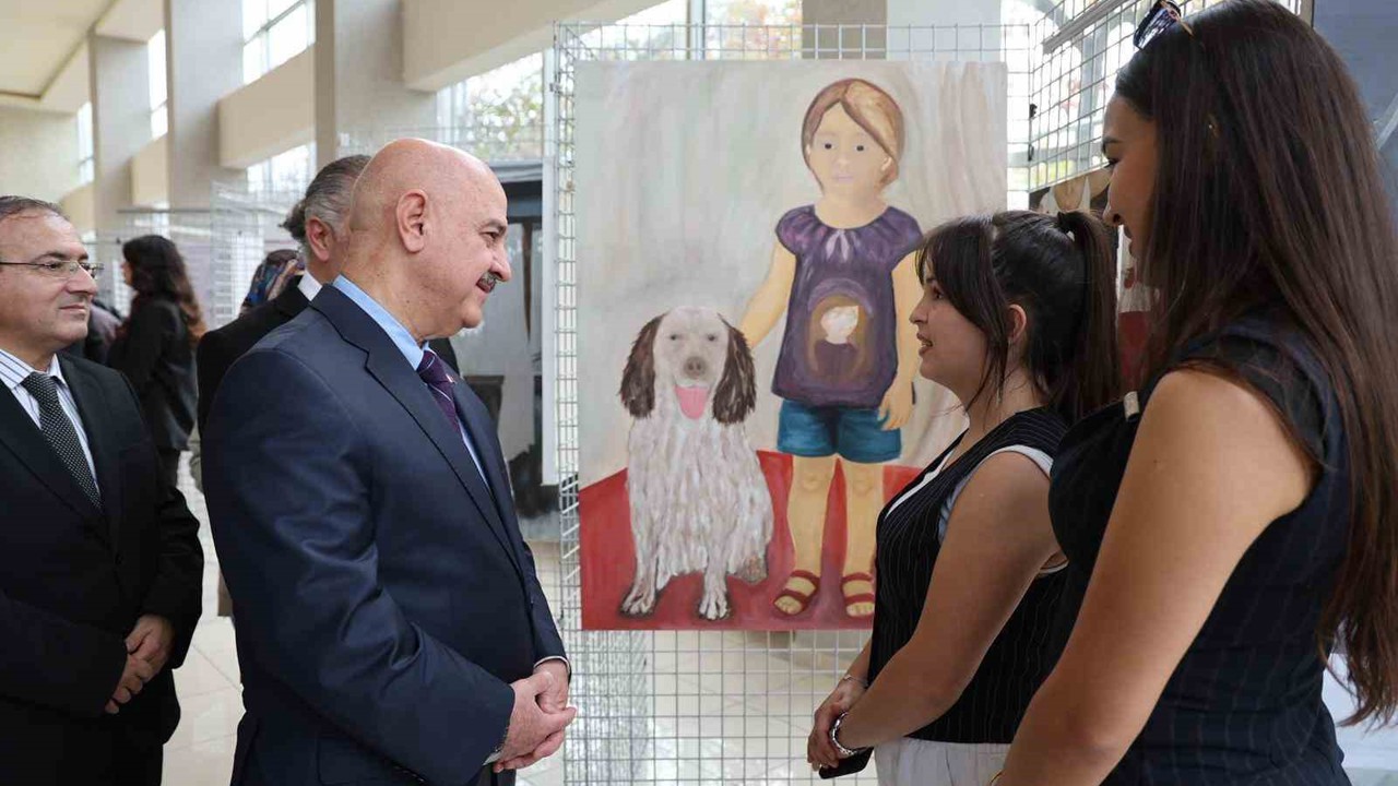 Öğrencilerin ortak eserleri sergilendi
