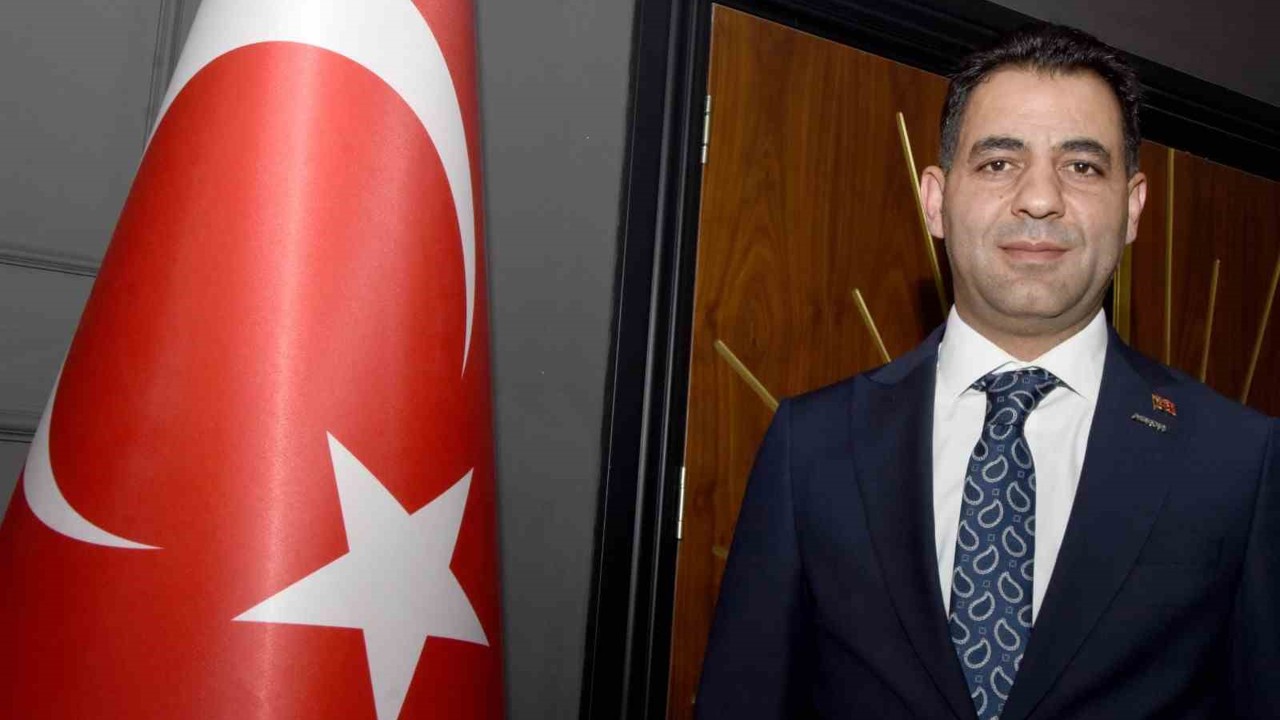ASKON şube başkanı Turan: ’’Cumhuriyet birleştirici güçtür’’
