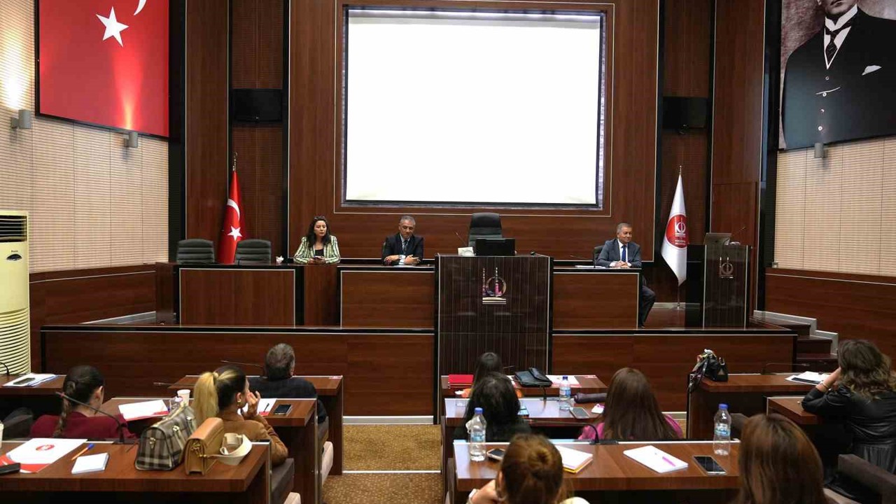 Keçiören Belediyesi’nden belediye personeline ‘Kentsel Dönüşüm Eğitimi’
