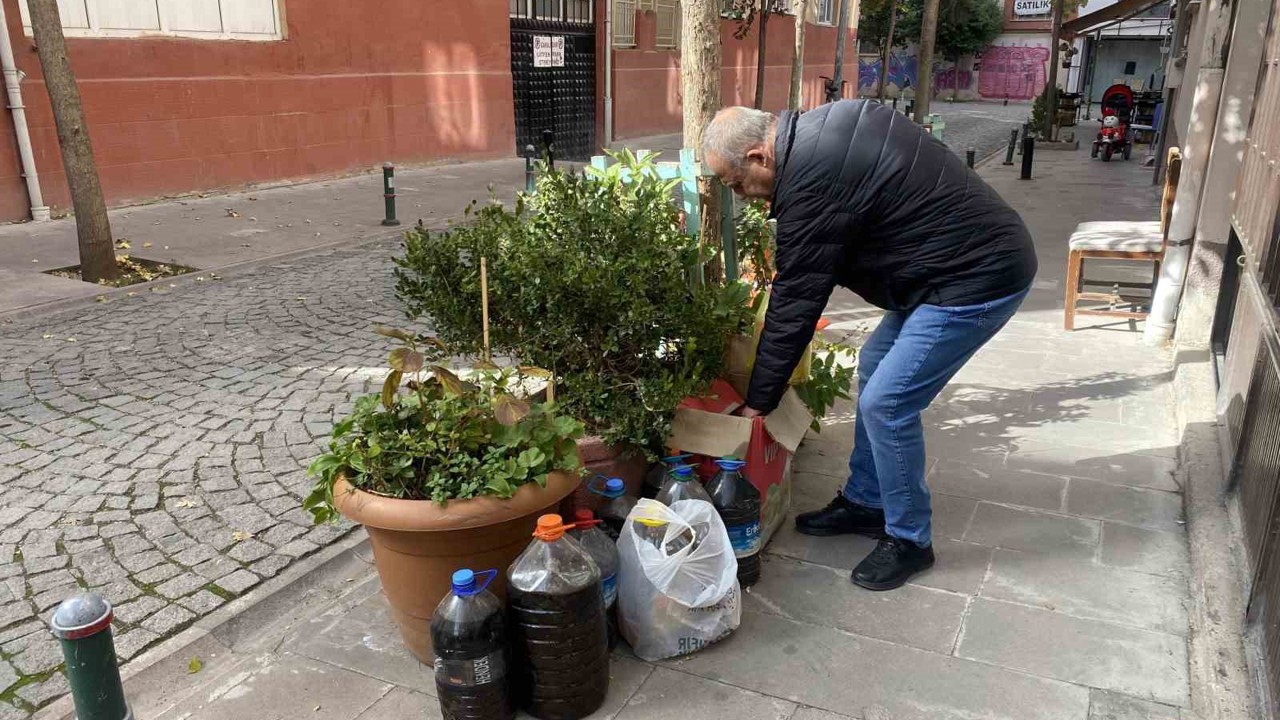 Bu muhtarlıkta her hafta yaklaşık 60 kilo atık yağ toplanıyor
