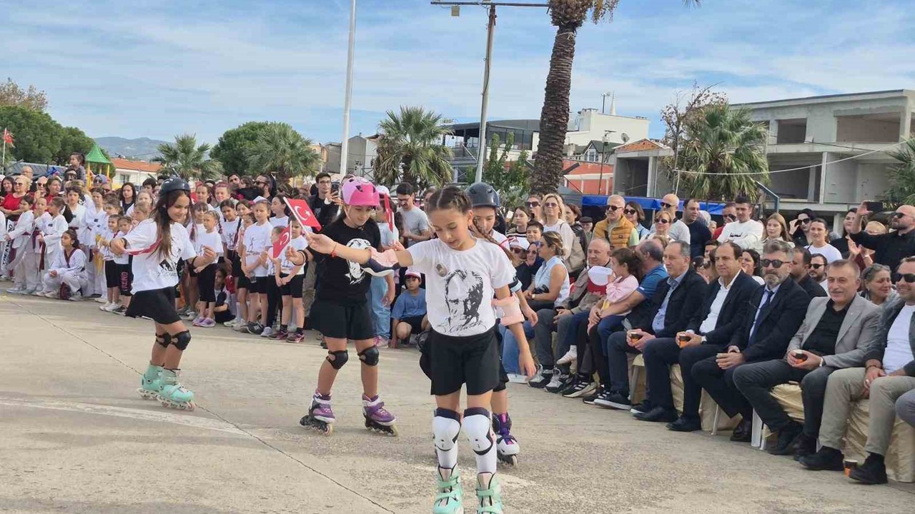 Burhaniye’de Gençlik ve Spor Festivali coşkusu yaşandı
