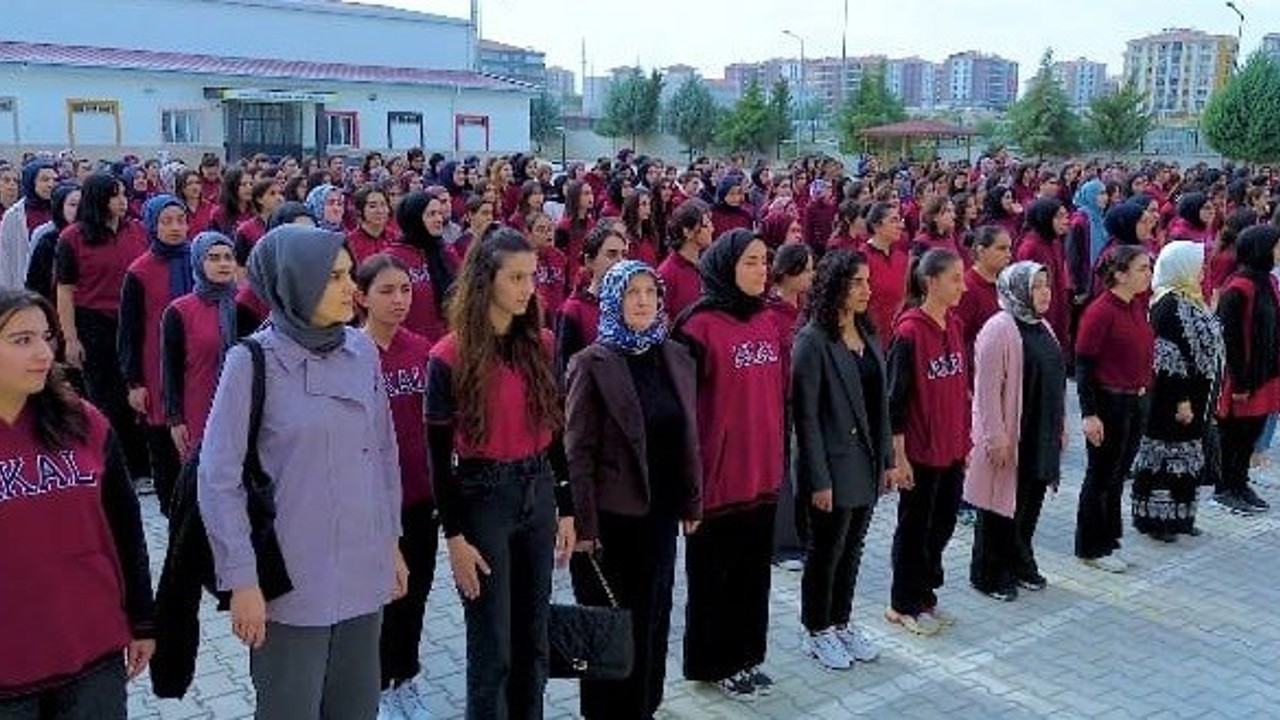 Atatürk Kız Anadolu Lisesi’nde Cumhuriyet Bayramı coşkusu
